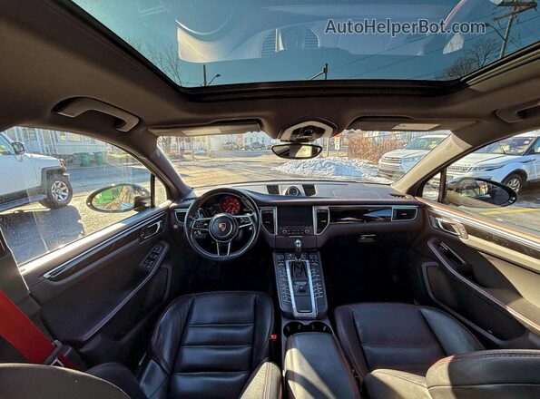 WP1AG2A51HLB55591 2017 PORSCHE MACAN Черный Вид сзади