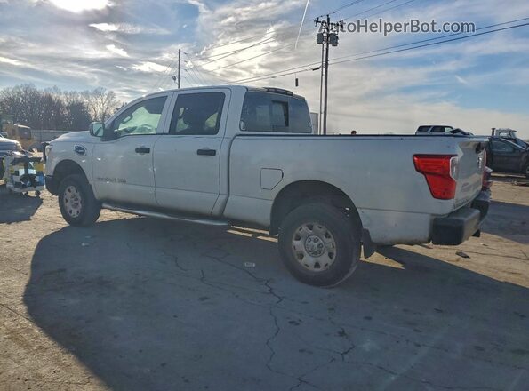 1N6BA1F31JN519427 2018 NISSAN TITAN Белый Задняя правая четверть
