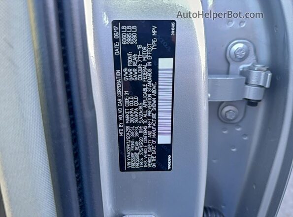 YV4A22PK1J1204266 2018 VOLVO XC90 Серебряный Вид задней части салона