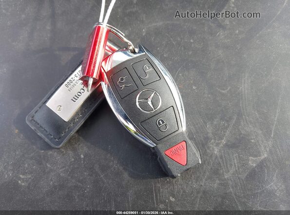55SWF4JB3HU211236 2017 MERCEDES-BENZ C-CLASS Серый Вид панели приборов