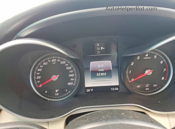 55SWF4JB6HU195372 2017 MERCEDES-BENZ C White Vista de los asientos traseros