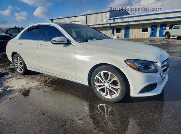 55SWF4KB3GU101946 2016 MERCEDES-BENZ C White Передня права чверть