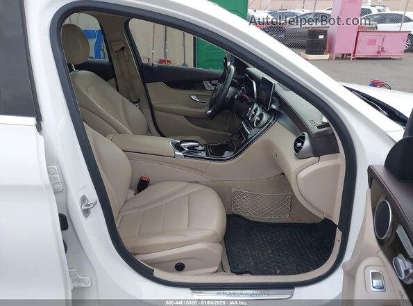 55SWF4KB7GU135484 2016 MERCEDES-BENZ C-CLASS White Սալոնի դիմացի տեսք