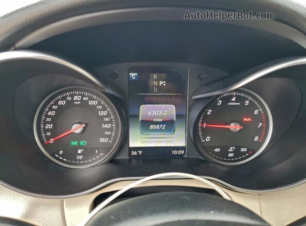 55SWF4KBXGU142042 2016 MERCEDES-BENZ C Black Вид щитка приладів