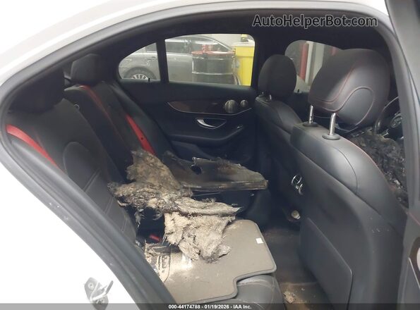 55SWF6EB5JU238269 2018 MERCEDES-BENZ AMG C 43 White Widok naklejki z numerem VIN