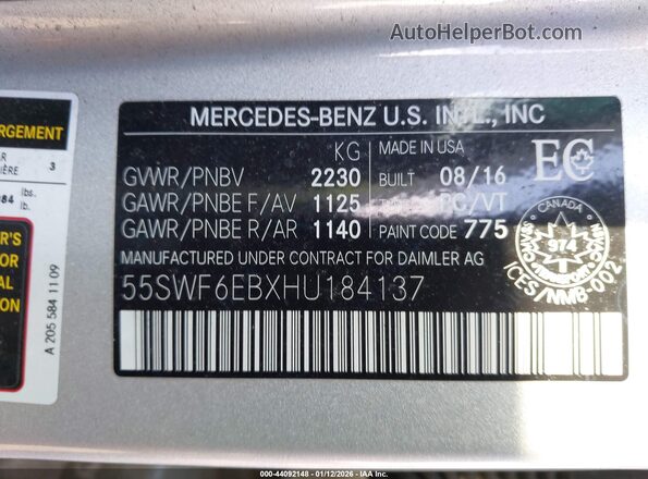 55SWF6EBXHU184137 2017 MERCEDES-BENZ AMG C 43 Silver Vista del compartimento del motor