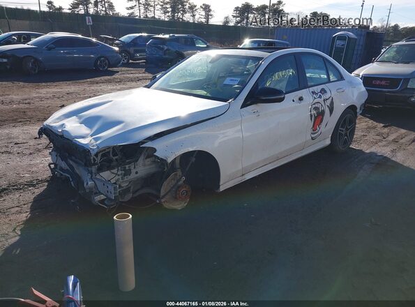 55SWF8EB4KU313962 2019 MERCEDES-BENZ C-CLASS White Առջևի ձախ երեք քառորդ տեսարան