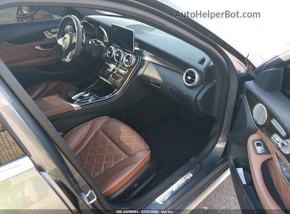 55SWF8HB1HU187497 2017 MERCEDES-BENZ AMG C 63 Серый Вид салона спереди