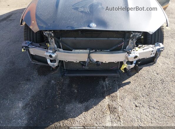 55SWF8HB1HU187497 2017 MERCEDES-BENZ AMG C 63 Серый Вид спереди