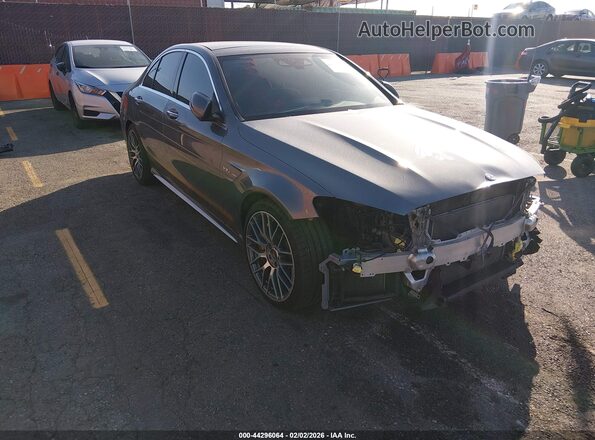 55SWF8HB1HU187497 2017 MERCEDES-BENZ AMG C 63 Серый Передняя правая четверть