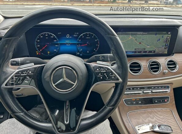 W1KZF8EB2MA948663 2021 MERCEDES-BENZ E-CLASS Blue Вид панелі приладів