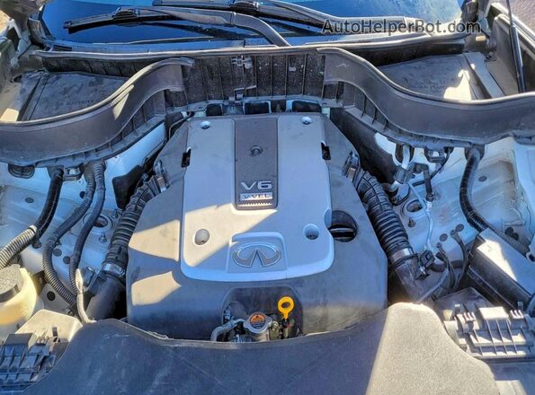 JN8CS1MW2HM411677 2017 INFINITI QX70 White Вид панелі приладів