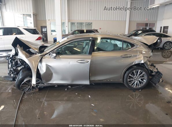 58ABZ1B14KU045534 2019 LEXUS ES 350 Silver Widok wnętrza 360 stopni