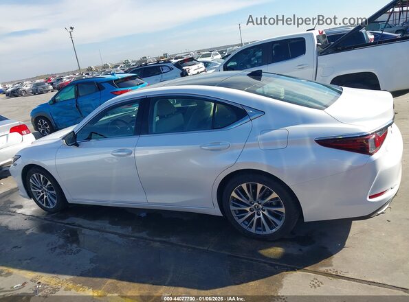 58ABZ1B19KU024372 2019 LEXUS ES 350 White 360 interior view