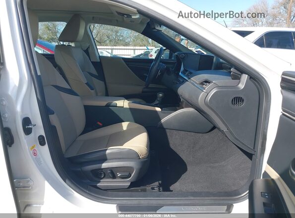 58ABZ1B19KU024372 2019 LEXUS ES 350 White Front interior view