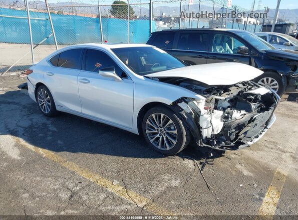 58AD21B10LU010259 2020 LEXUS ES 300H Белый Передняя правая четверть