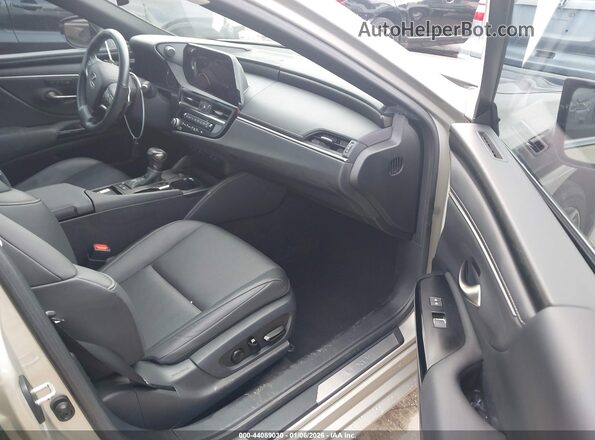 58ADA1C13PU033736 2023 LEXUS ES 300H Champagne Вид салона спереди