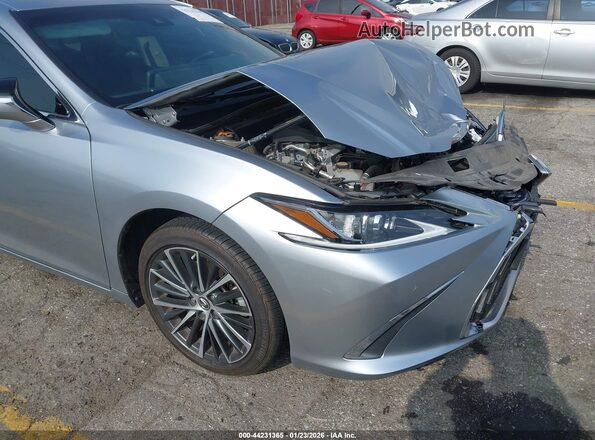 58ADA1C14NU023231 2022 LEXUS ES 300H Серебряный 