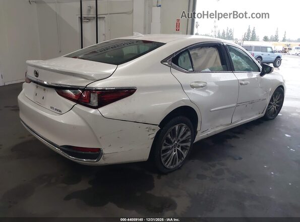 58ADA1C15MU003701 2021 LEXUS ES 300H White Tył prawy