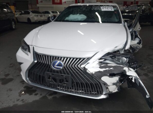 58ADA1C15MU003701 2021 LEXUS ES 300H White Widok z tyłu