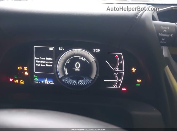 58ADA1C15MU003701 2021 LEXUS ES 300H White Widok tylnych siedzeń