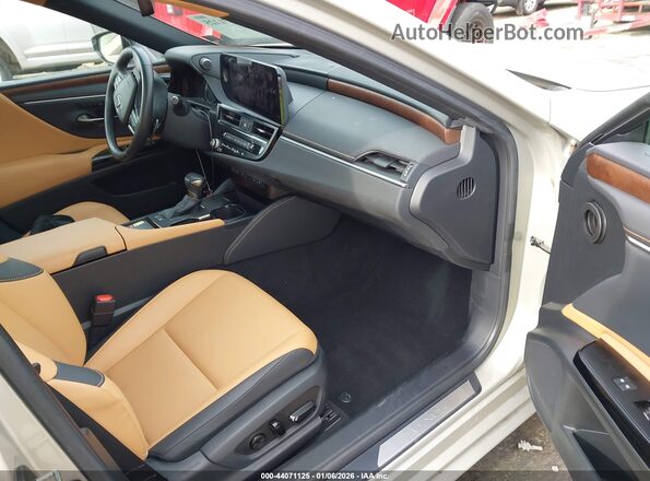 58ADA1C19PU033949 2023 LEXUS ES 300H Gold Widok wnętrza z przodu