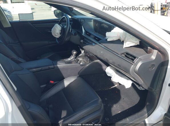 58ADZ1B1XMU088139 2021 LEXUS ES 350 Белый Вид салона спереди