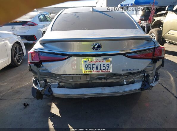 58AF21B18LU009868 2020 LEXUS ES 300H Серебряный 