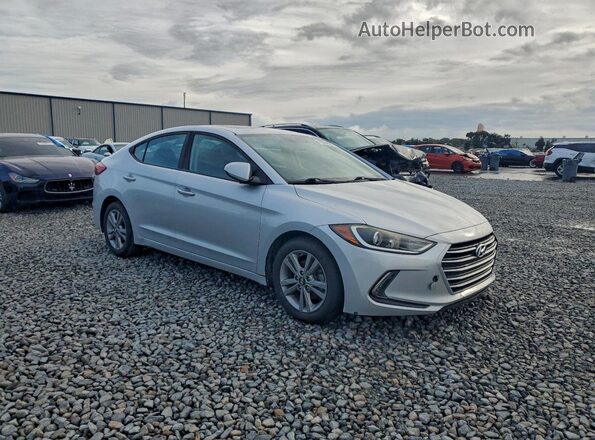 KMHD84LF4JU468742 2018 HYUNDAI ELANTRA Серебряный Вид спереди