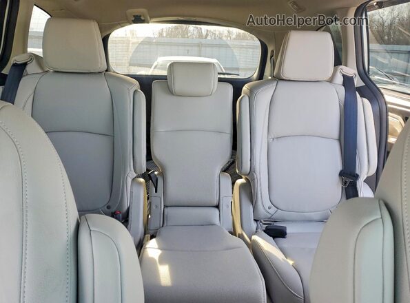 5FNRL6H62TB002204 2026 HONDA ODYSSEY Белый Вид задних сидений