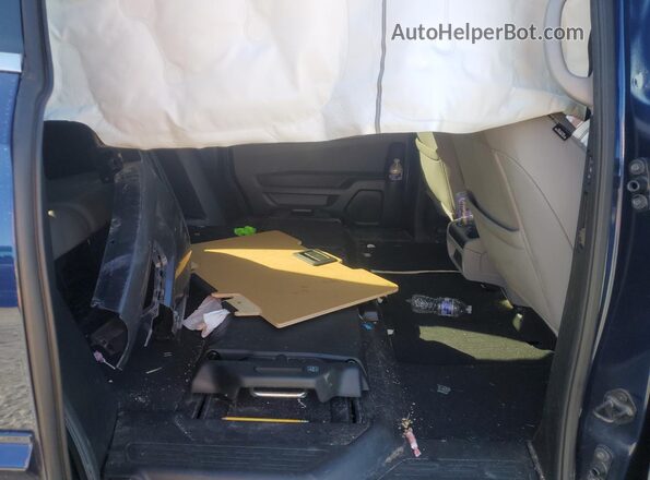 5FNRL6H64RB050165 2024 HONDA ODYSSEY Blue Widok wnętrza z tyłu