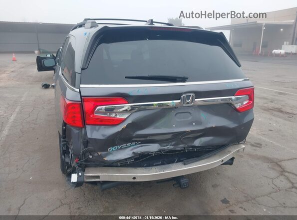5FNRL6H70JB043310 2018 HONDA ODYSSEY Серый Вид спереди
