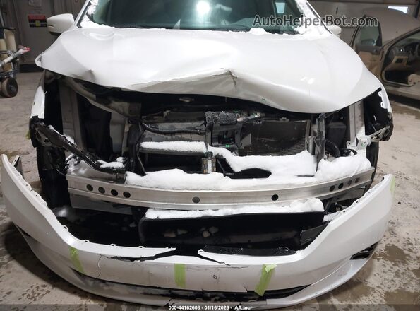5FNRL6H72NB001355 2022 HONDA ODYSSEY Белый Вид спереди