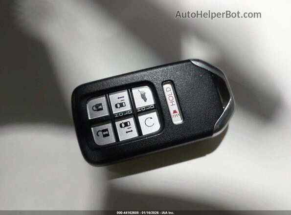 5FNRL6H72NB001355 2022 HONDA ODYSSEY Белый Вид панели приборов