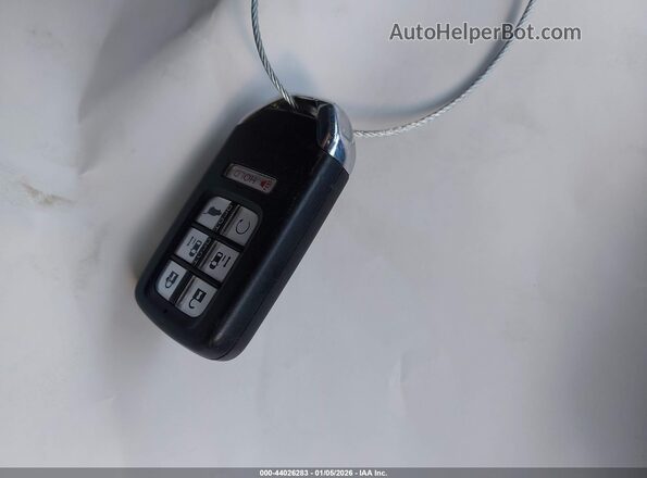 5FNRL6H77PB058928 2023 HONDA ODYSSEY Gray Widok deski rozdzielczej