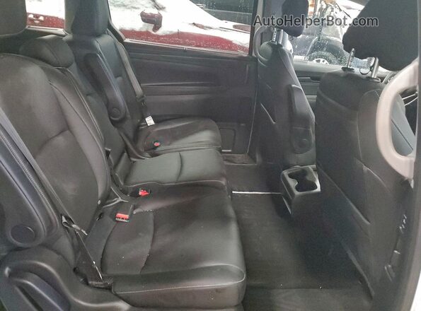 5FNRL6H80RB012384 2024 HONDA ODYSSEY White Rear interior view