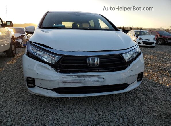 5FNRL6H82PB028812 2023 HONDA ODYSSEY White Front view