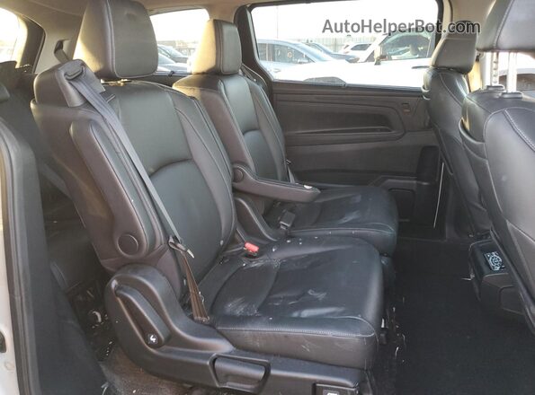 5FNRL6H82PB028812 2023 HONDA ODYSSEY White Rear interior view