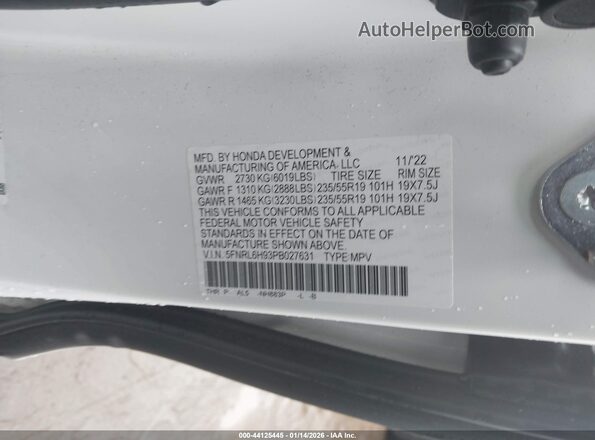5FNRL6H93PB027631 2023 HONDA ODYSSEY White Vista del compartimento del motor