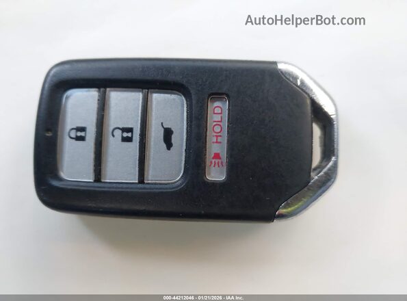 5FNYF5H17JB028540 2018 HONDA PILOT Серый Вид панели приборов