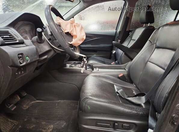 5FNYF6H02JB030791 2018 HONDA PILOT Серый Вид салона спереди