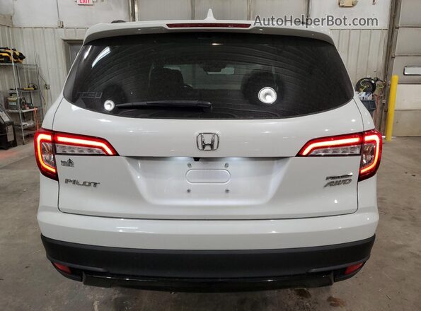 5FNYF6H28NB053077 2022 HONDA PILOT Белый Вид сзади