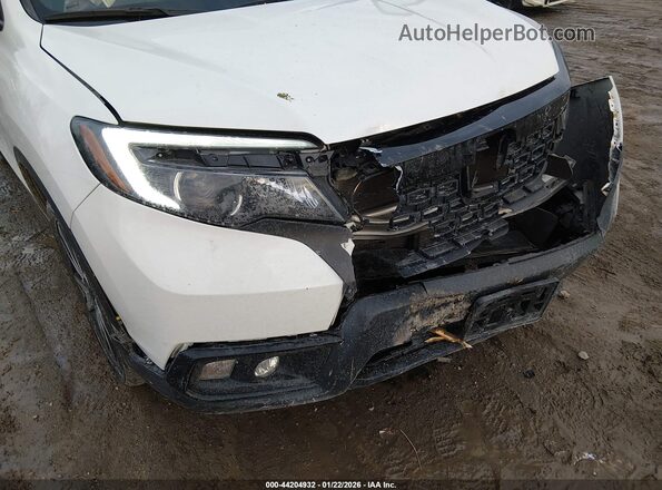 5FNYF8H24MB019776 2021 HONDA PASSPORT White Front view