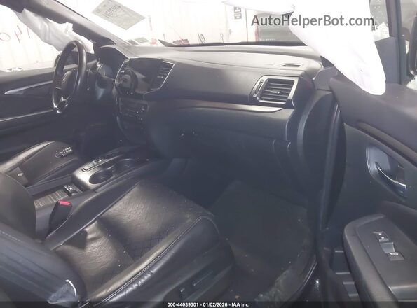 5FNYF8H50LB009156 2020 HONDA PASSPORT Черный Вид салона спереди