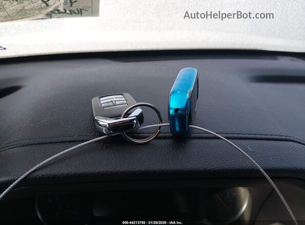 5FNYF8H54KB023205 2019 HONDA PASSPORT Белый Вид панели приборов