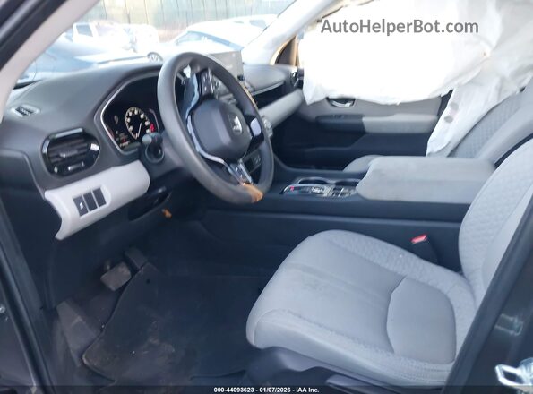 5FNYG1H26PB024342 2023 HONDA PILOT Серый Вид салона спереди