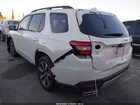 2024 Honda Pilot Touring White vin: 5FNYG2H75RB016933