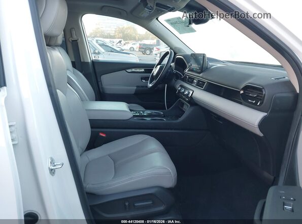 5FNYG2H75RB016933 2024 HONDA PILOT White Widok wnętrza z przodu