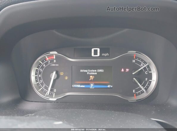 5FPYK2F66JB000180 2018 HONDA RIDGELINE Белый Вид задних сидений