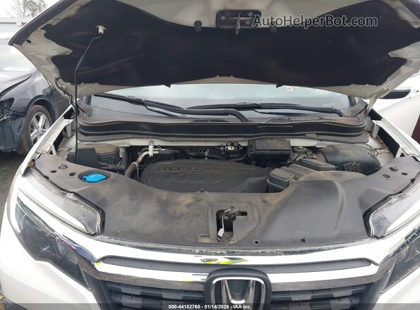 5FPYK2F66JB000180 2018 HONDA RIDGELINE Белый Вид сзади